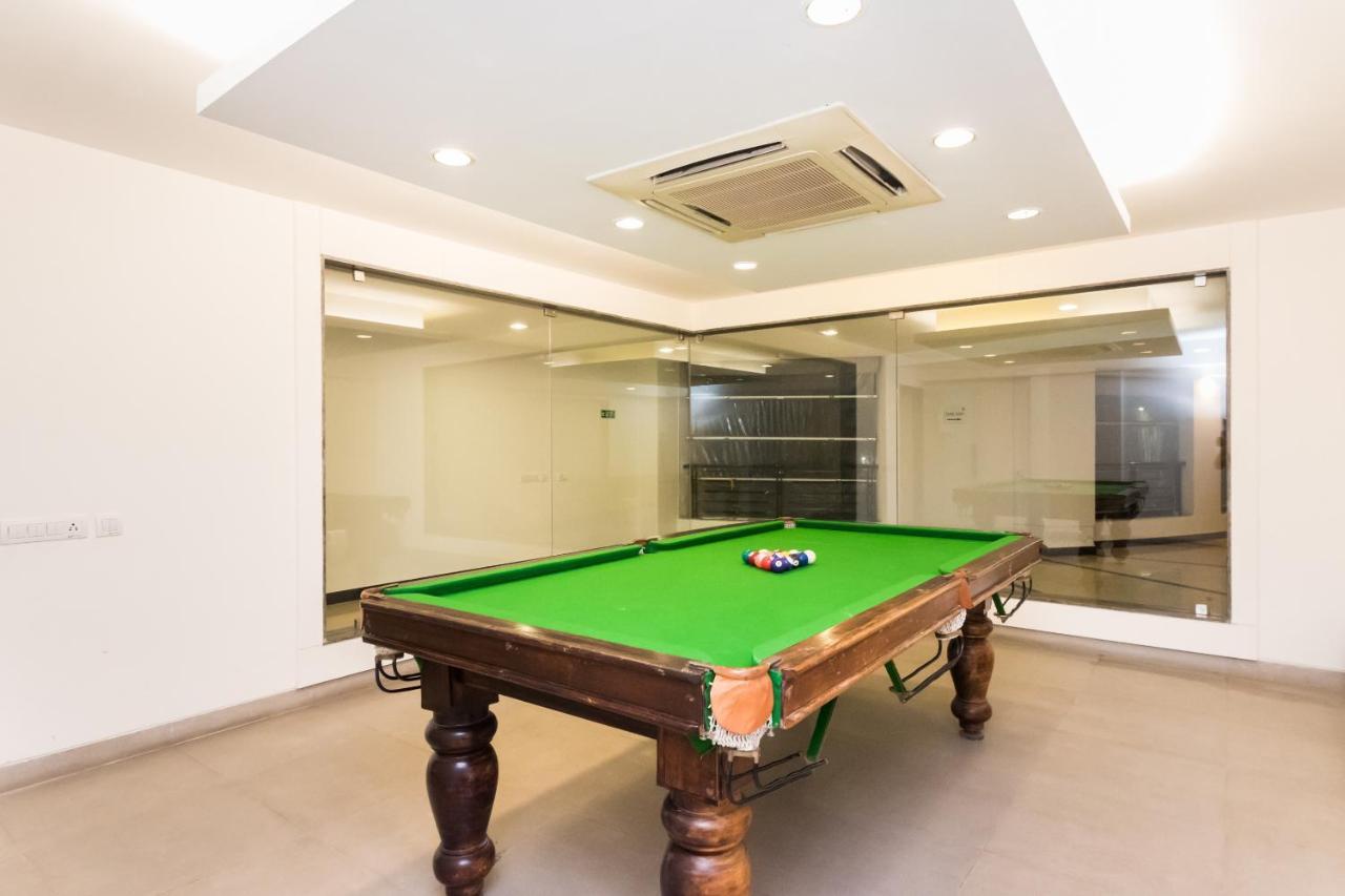 Capital O 10212 Hotel West Willows Xanadu Колката Екстериор снимка