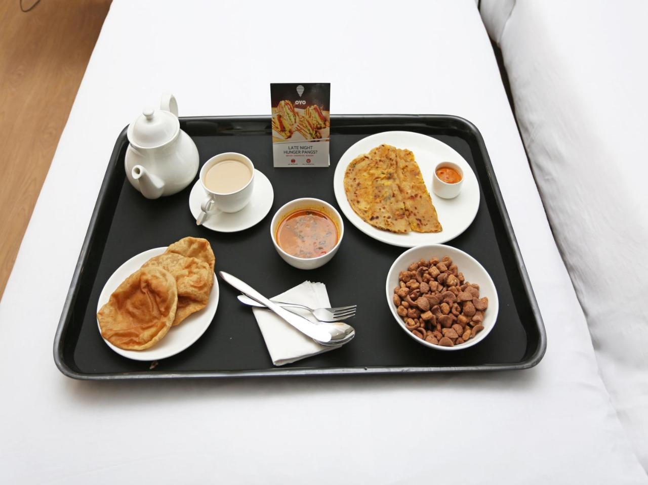 Capital O 10212 Hotel West Willows Xanadu Колката Екстериор снимка