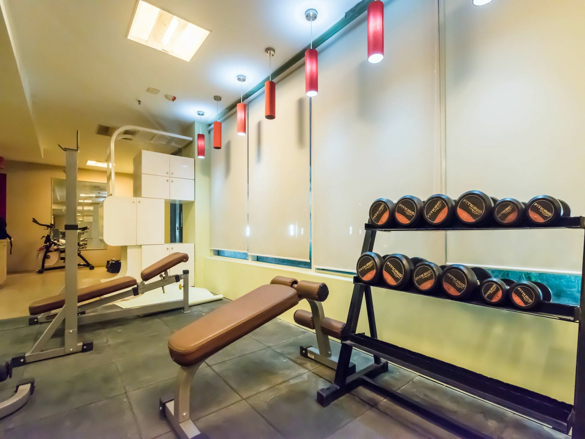 Capital O 10212 Hotel West Willows Xanadu Колката Екстериор снимка